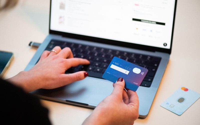 Shopping online with bank card