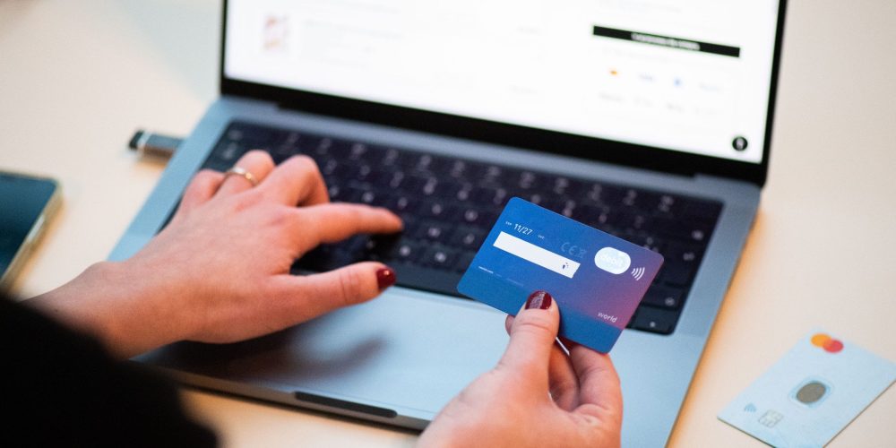 Shopping online with bank card